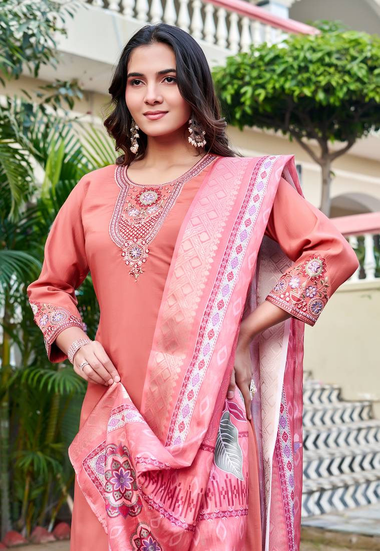 Women Floral Embroidered Empire Thread Work Roman Slik  Kurta  Pant & With Dupatta