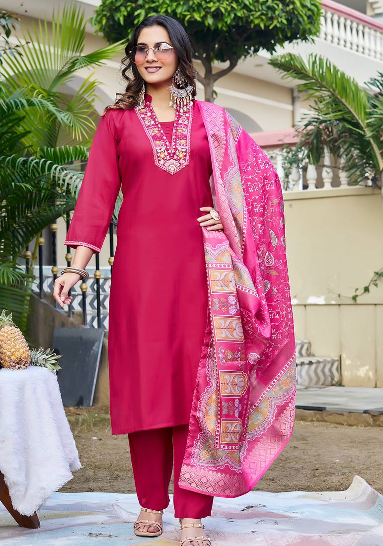 Women Floral Embroidered Empire Thread Work Roman Slik Kurta Pant With Dupatta