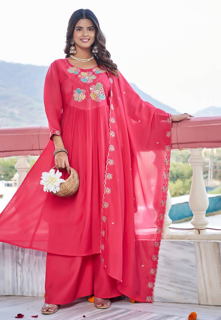 Women Floral Embroidered Empire Thread Work Dhabu Cotton Kurta Pant With Dupatta