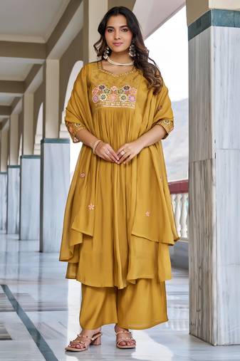 Women Floral Embroidered Empire Thread Work Dhabu Cotton Kurta Pant With Dupatta