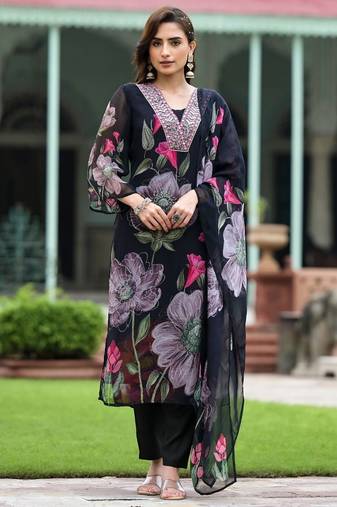 Women’s georgette floral embroidered v-neck black kurta pant set with printed dupatta