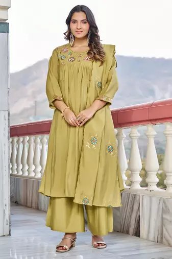 Women  Embroidered  Thread Work Mull Chanderi  Kurta with Palazzo & With Dupatta