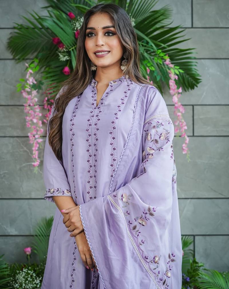 Women’s muslin silk embroidered lavender kurta sharara set with dupatta
