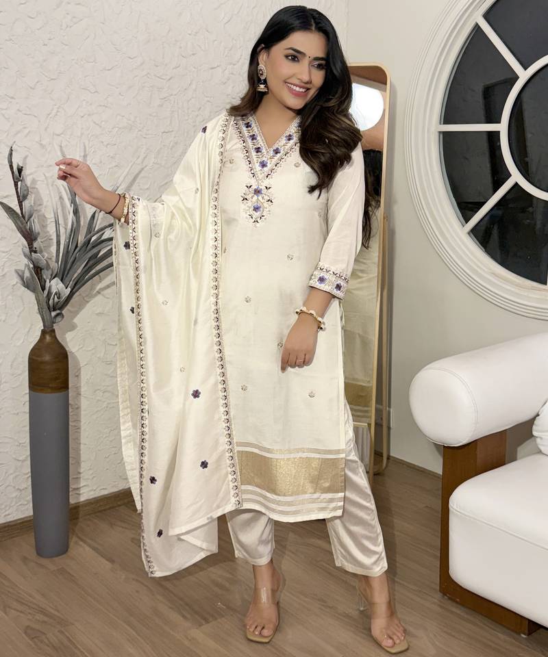 Women’s viscose silk embroidered off white kurta pant set with chanderi dupatta