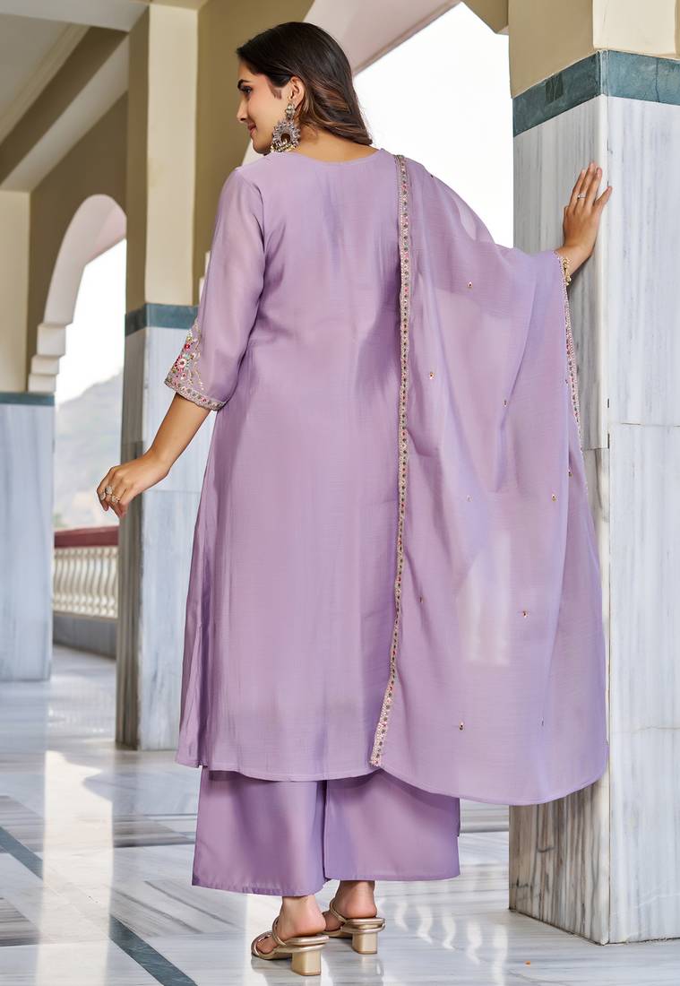 Women  Embroidered  Thread Work Mull Chanderi  Kurta with Palazzo & With Dupatta