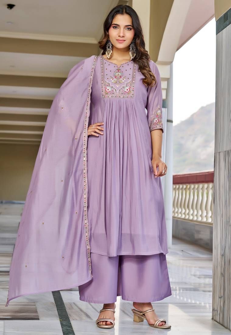 Women  Embroidered  Thread Work Mull Chanderi  Kurta with Palazzo & With Dupatta