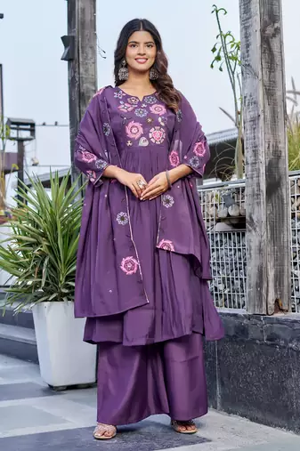 Women  Embroidered  Thread Work Mull Chanderi  Kurta with Palazzo & With Dupatta