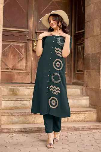 Women Ethnic Motifs Printed Regular Kurta with Trousers