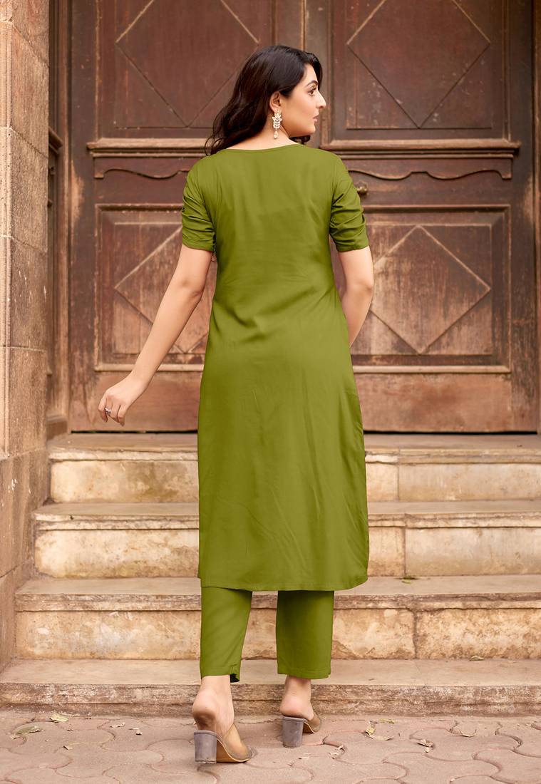 Women Ethnic Motifs Printed  Kurta with Trouser