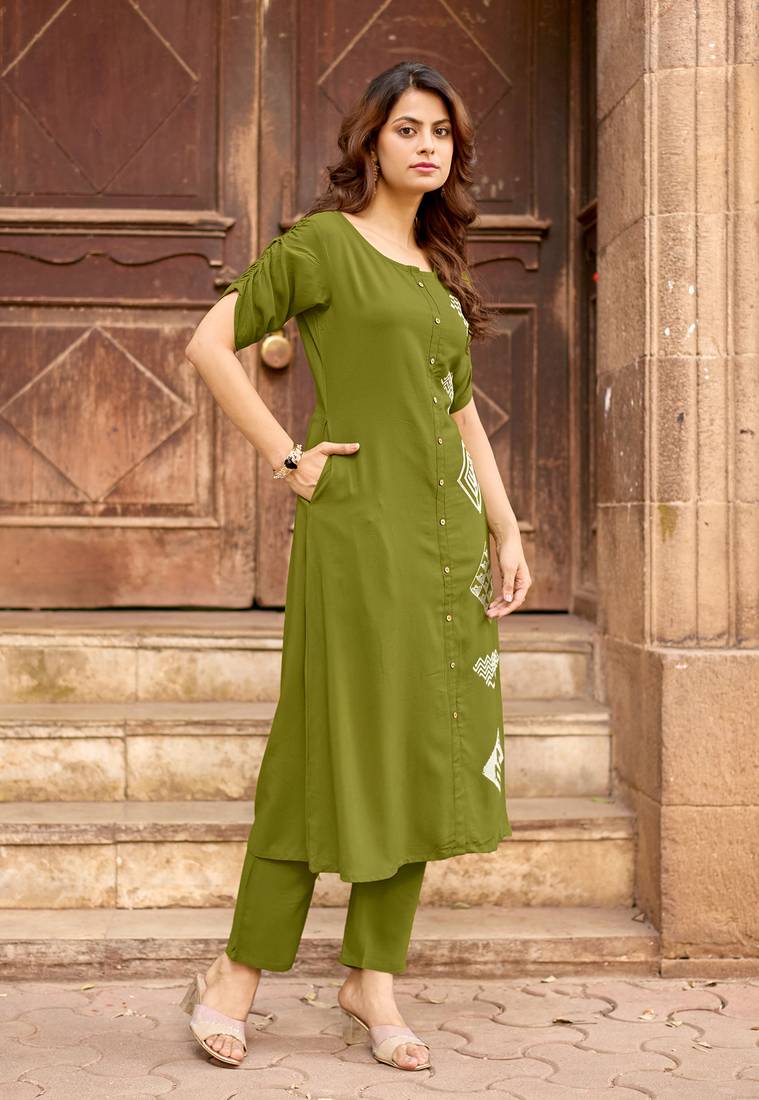 Women Ethnic Motifs Printed  Kurta with Trouser