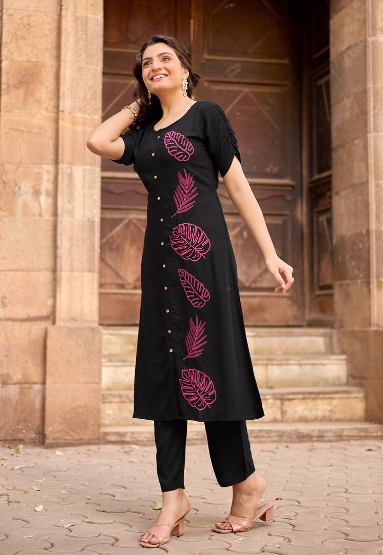 Women Ethnic Motifs Printed  Kurta with Trouser