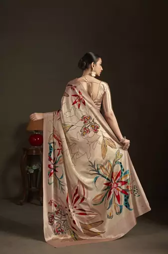 peach stylish digital printed silk blend crepe saree trendy looks