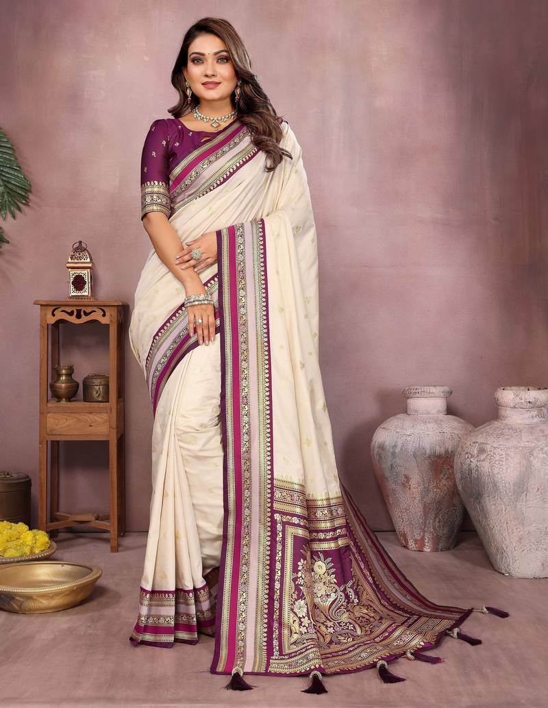 Off white color handloom silk fabric jacquard weaving designer partywear saree