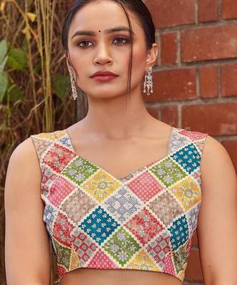 sky blue color weaving border & embroidered work rangoli art silk blend saree 5