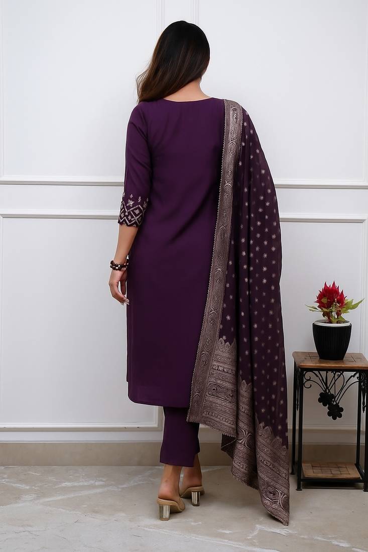 Women’s chanderi silk embroidered purple kurta pant set with jacquard dupatta