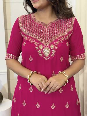  georgette silk floral embroidered pink kurta pant set with net dupatta 5