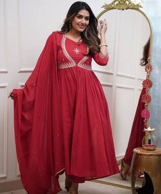  muslin silk embroidered red kurta pant set with chanderi dupatta 3