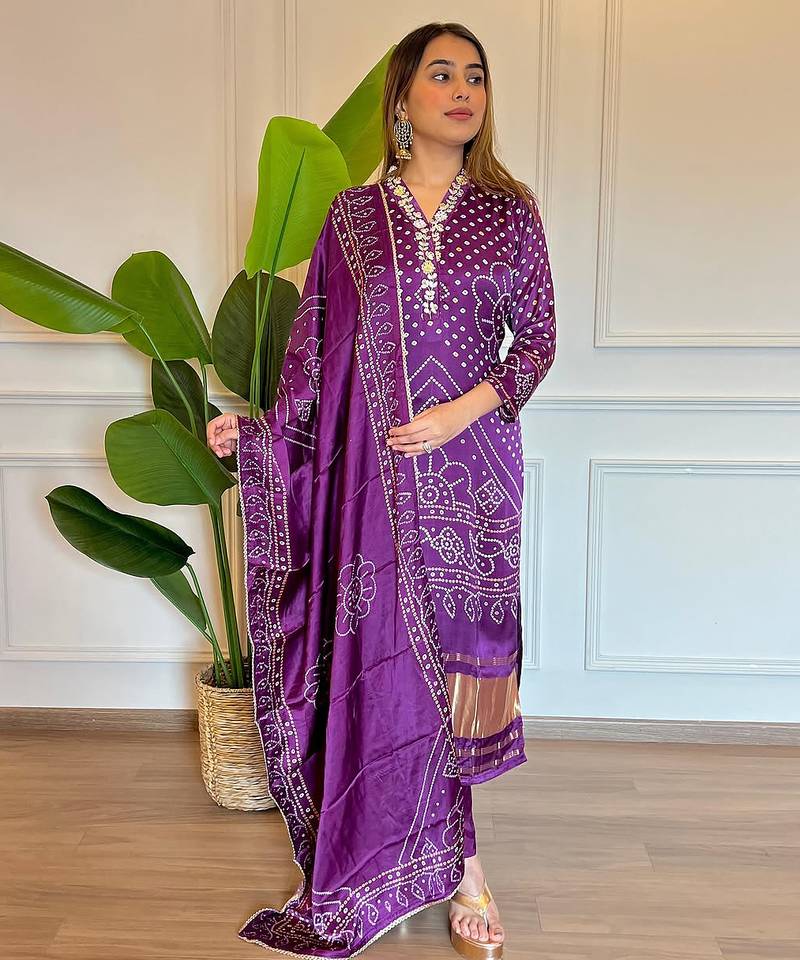 Women’s viscose silk embroidered printed purple kurta pant set with chanderi dupatta