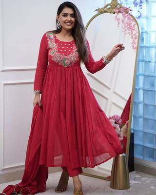  chinon silk floral embroidered maroon kurta pant set with chanderi dupatta 2