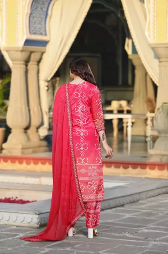  chinon silk floral embroidered peach kurta pant set with nazneen dupatta