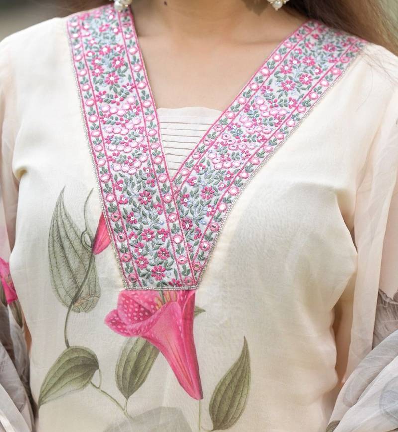 Women’s georgette floral embroidered white kurta pant set with georgette dupatta