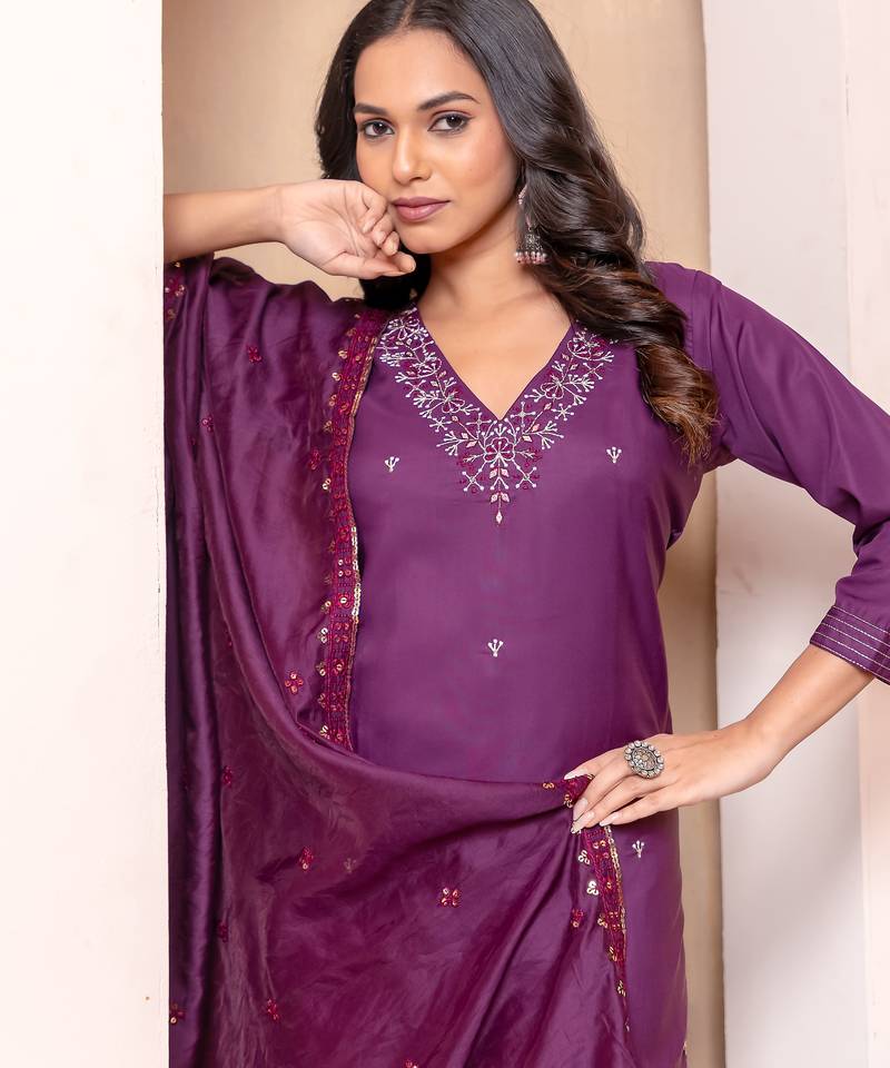Women’s roman silk embroidered purple kurta pant set with chanderi dupatta