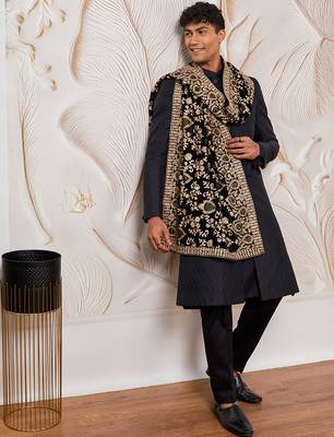 black kalka jacquard sherwani set with viscose pyjama & embroidered velvet dupatta | wedding party wear 1