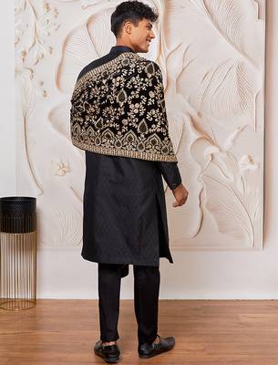 black kalka jacquard sherwani set with viscose pyjama & embroidered velvet dupatta | wedding party wear 5