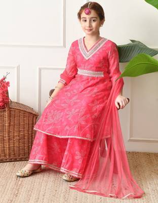 Girls pink bandhani printed layered sharara set with dupatta ilksd27 4