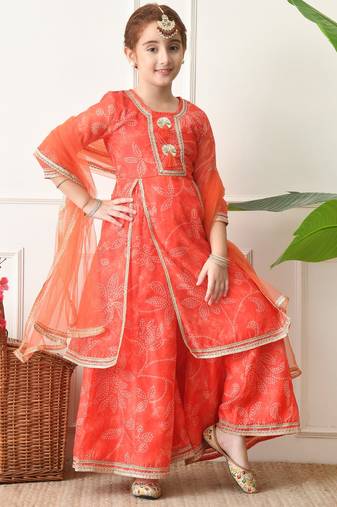 Girls peach floral bandhej printed panelled kurta sharara set with dupatta ilksd28