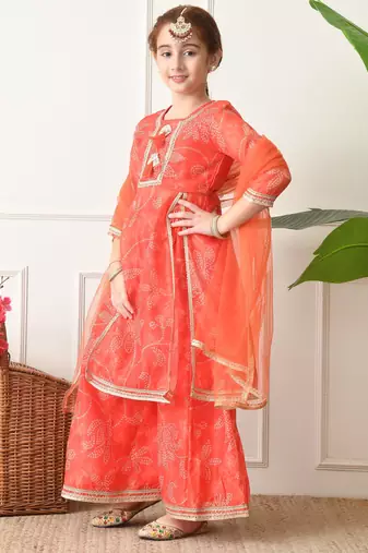 Girls peach floral bandhej printed panelled kurta sharara set with dupatta ilksd28