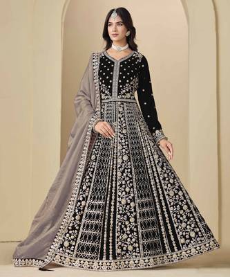 Black velvet heavy thread embroidery with sequins work salwar kameez 1