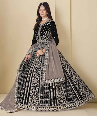 Black velvet heavy thread embroidery with sequins work salwar kameez 2