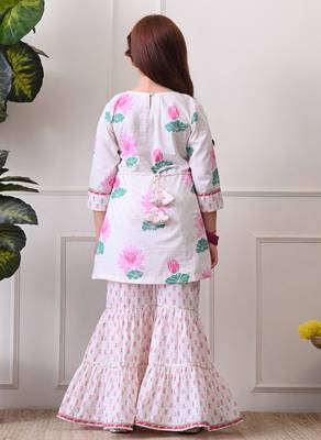 Girl's floral printed kurta sharara set     pink lotus print. ilks001 2