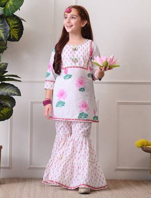 Girl's floral printed kurta sharara set     pink lotus print. ilks001 4
