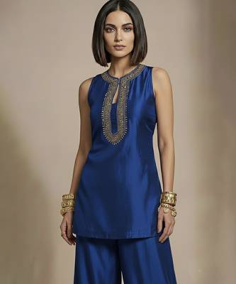 Blue embroidered raw silk co ord set 2