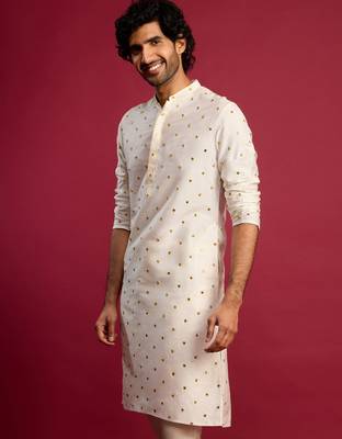 Vastramay men white viscose mirror work & thread embroidered kurta | full crepe lining | dk collar & placket 3