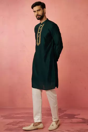 vastramay men's bottle green silk kurta with cream pyjama - wedding set