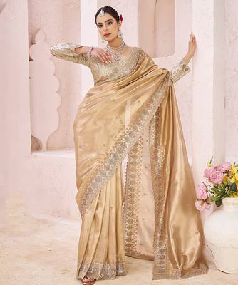 Gold embroidered banarasi saree 3