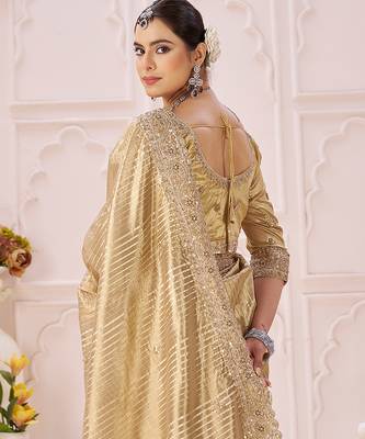 Gold embroidered banarasi jacquard saree 2