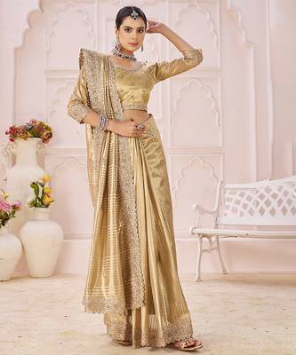 Gold embroidered banarasi jacquard saree 3