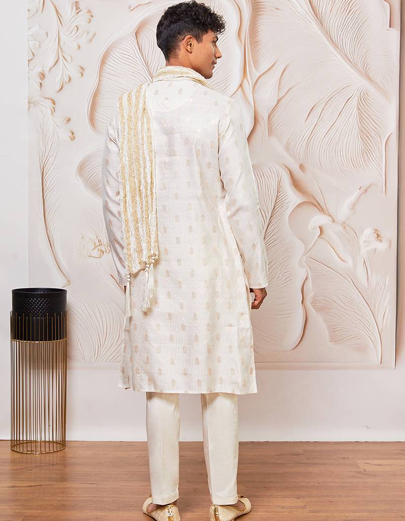 cream gold jacquard silk blend kurta pyjama set with white crushed dupatta | festive ethnic wear