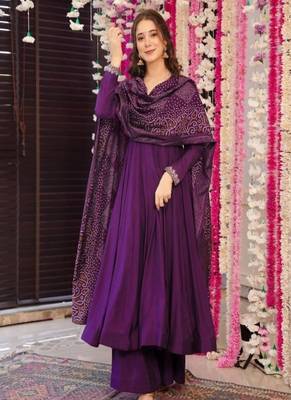 Women embroidered anarkali wholesale kurti set 1