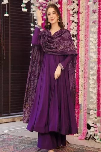 Women embroidered anarkali wholesale kurti set