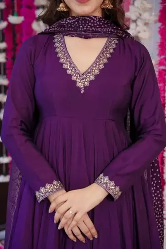 Women embroidered anarkali wholesale kurti set