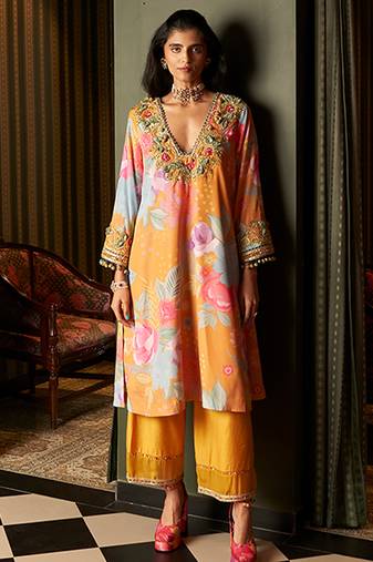Yellow embroidered crepe kurta set