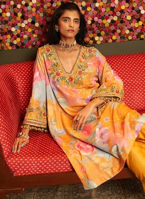 Yellow embroidered crepe kurta set 3