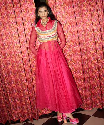 Pink embroidered crepe co ord set 4