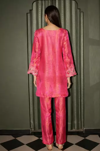Pink embroidered chanderi kurta set