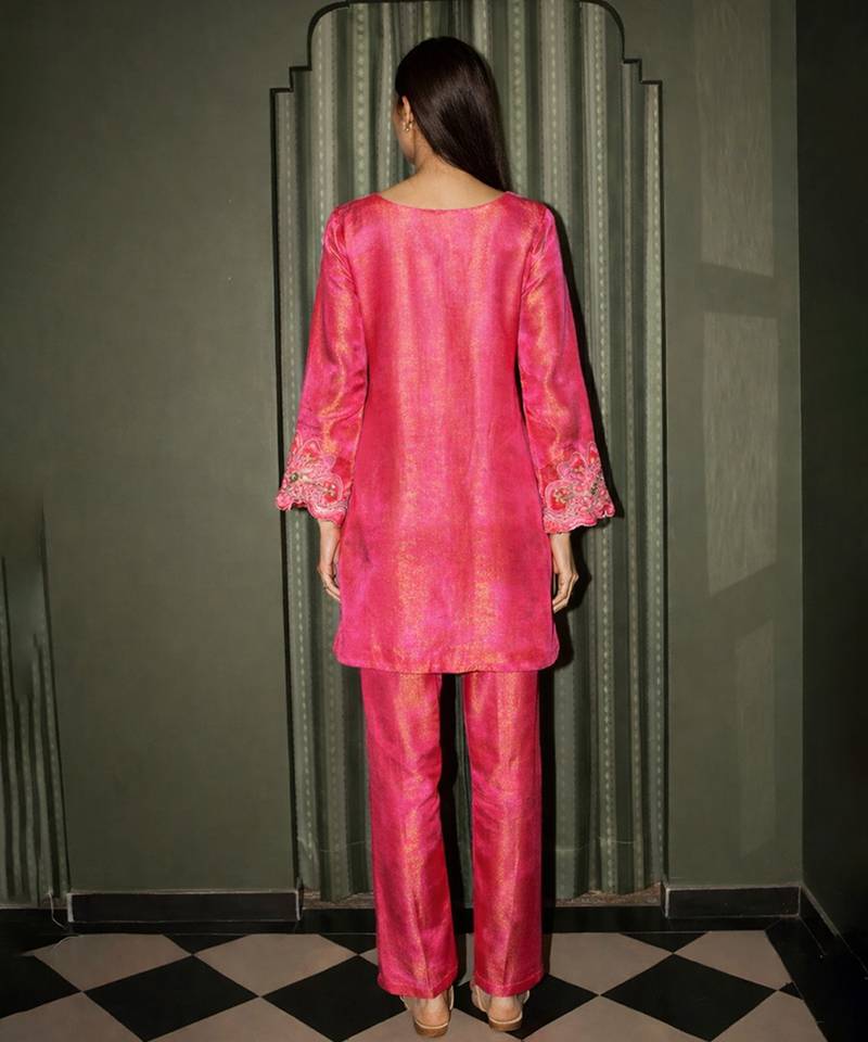 Pink embroidered chanderi kurta set